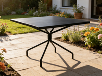 Table d'extérieur rectangulaire solide en aluminium de 31 pouces, résistante aux intempéries, avec design de pieds géométriques pour hôtel et complexe hôtelier