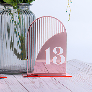 Numéros de table personnalisés en acrylique miroir pour centres de table de mariage - Product Image 3
