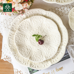 Tazza <span class=keywords><strong>da</strong></span> tè in porcellana bianca di lusso diretta dalla fabbrica Set di <span class=keywords><strong>tazze</strong></span> <span class=keywords><strong>da</strong></span> tè in ceramica Premium <span class=keywords><strong>con</strong></span> <span class=keywords><strong>piattino</strong></span> per gli amanti del tè - Product Image 4