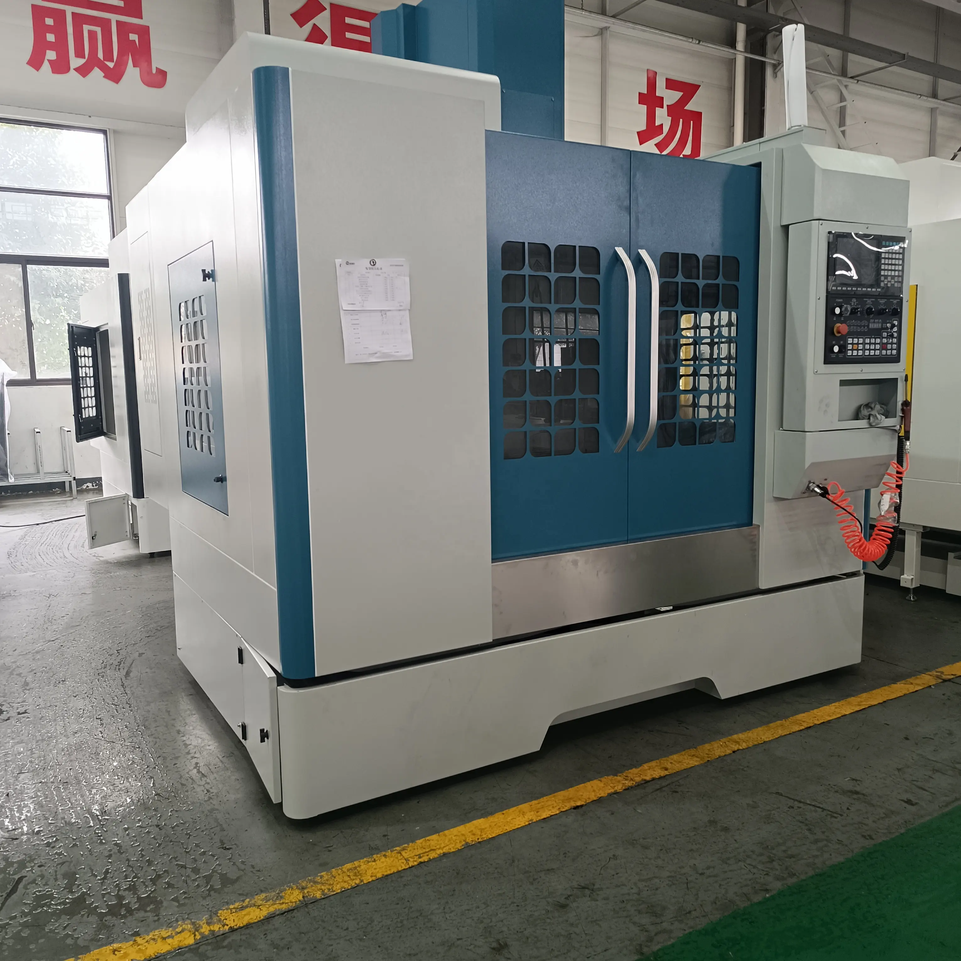 VMC850 five-axis metal cutting Siemens