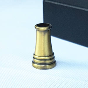 Mini <span class=keywords><strong>metallo</strong></span> solido <span class=keywords><strong>Vintage</strong></span> rotondo inserzione Stand da scrivania Top piuma penna penna supporto per penna piuma - Product Image 2