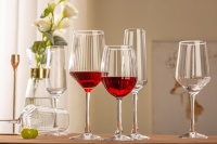 Calici di vetro con linee verticali trasparenti da 350ml classico vino unico