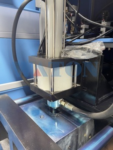 Fabrika üretim plastik 20 L 5 galon şişe şişirme kalıp makinesi yarı otomatik üfleme PET makinesi fiyat - Product Image 4