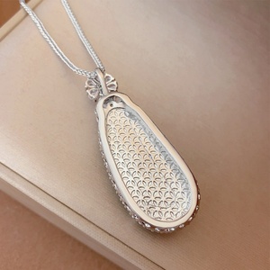 Fashion Eco-friendly <b>Copper</b> Imitation Jade Plant Jewelry Large Jadeite Gourd Shape Pendant Necklace for Women Daily Wear Gift - Product Image 3