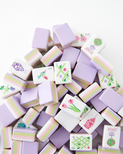 ชุ<span class=keywords><strong>ด</strong></span>ไพ่นกกระจอก<span class=keywords><strong>ส</strong></span>ีมาการอง<span class=keywords><strong>ส</strong></span>ุดหรู 4 ชั้น ทำจากอะคริลิกแบบอเมริกัน พร้อมลวดลายนกและ<span class=keywords><strong>ด</strong></span>อกไม้ ชุ<span class=keywords><strong>ด</strong></span>เกมครบชุ<span class=keywords><strong>ด</strong></span> 166 ชิ้น - Product Image 1