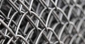 <span class=keywords><strong>Malla</strong></span> <span class=keywords><strong>de</strong></span> Alambre Galvanizado Usada <span class=keywords><strong>de</strong></span> 6 Pies x <span class=keywords><strong>50</strong></span> Pies, Calibre 11 - Product Image 2