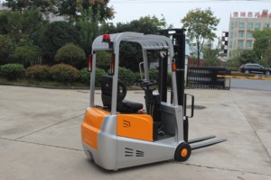 2025 Factory Price High Quality 1.6 Ton <strong>3</strong>-<strong>Wheel</strong> Electric <strong>Forklift</strong> Warehouse Material Handing Lifting Electric <strong>Forklift</strong> - Product Image 2