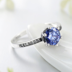 Anillo Delgado Minimalista Ajustable de Plata de Ley S925 con Seis Garras y Gema Azul Incrustada, Joyería para el Dedo, Ideal para Propuesta y Uso Diario - Product Image 5