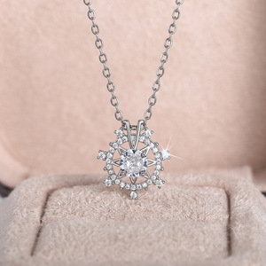 Collana con ciondolo a forma di stella e fiocco di neve per donna, gioielli semplici e alla moda, regalo per l'uso quotidiano - Product Image 5