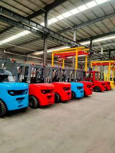 Montacargas Diésel de 2-5 Toneladas con Opciones de Accesorios (Pinza/Posicionador) - Product Image 3