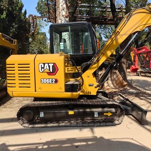 Excavadora de cadenas CAT 306E2 usada en buen estado, original de Japón, en stock para construcción y movimiento de tierras. - Product Image 2
