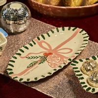 Service de table en céramique Joyye personnalisé, peint à la main, pour Noël, assiettes en grès à bord festonné, cadeau de Noël