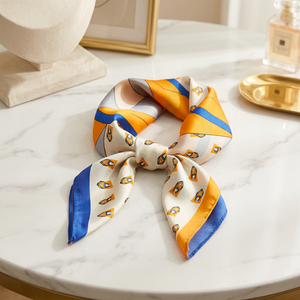 Sciarpa Personalizzata in Poliestere Premium OEM ODM 90x90 70x70, <span class=keywords><strong>Bandana</strong></span> da Donna con Stampa Serigrafica, Foulard Stampato - Product Image 5