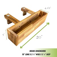 Jardinière rectangulaire rustique en bois pour plantes suspendues, fleurs, herbes, à suspendre dans une véranda, un porche ou un balcon.
