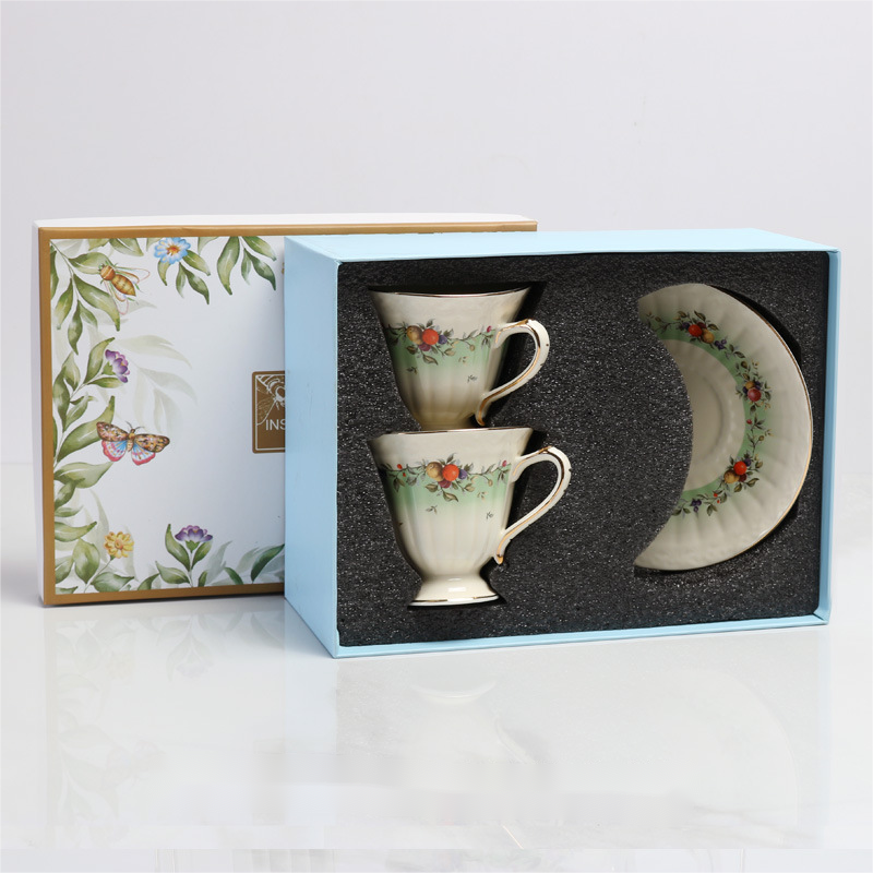 tasse*2 et soucoupe*2 blanches