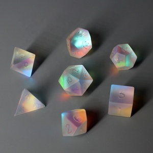 Bán buôn khắc đá quý xúc xắc tùy chỉnh cầu vồng lăng kính thủy tinh DND đá quý xúc xắc đá đa diện bộ K9 mờ thủy tinh đầy màu sắc <span class=keywords><strong>D20</strong></span> - Product Image 2