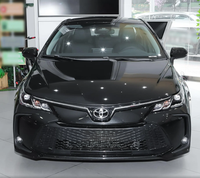 Berline hybride fiable : Toyota Corolla Hybrid Elite 2017, consommation de carburant optimale, idéale pour les trajets quotidiens et la conduite en ville