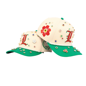 Casquette de baseball Tcap personnalisée à 5 panneaux en sergé avec motif lettre en strass et chaîne de perles – Style sportif urbain unisexe - Product Image 1