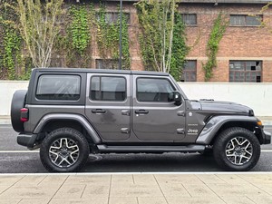 Voitures d'occasion en promotion Rubicon2024 SUV Euro VI Sièges en cuir - Product Image 3