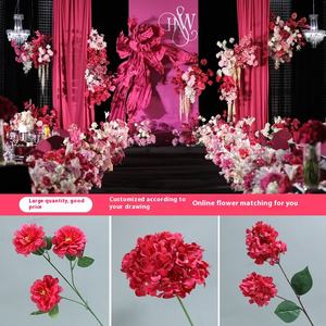 Arreglo de salón de Bodas de seda de gama alta <span class=keywords><strong>con</strong></span> <span class=keywords><strong>flores</strong></span> artificiales de color rojo rosa elegante arco de <span class=keywords><strong>flores</strong></span> falsas <span class=keywords><strong>y</strong></span> plomo de carretera para bodas - Product Image 2