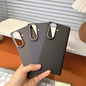 เคสโทรศัพท์ KAOU Slim Light ลายคาร์บอนไฟเบอร์ รองรับการชาร์จไร้สาย สำหรับ Samsung Galaxy Z Fold8 ultra - Product Image 4