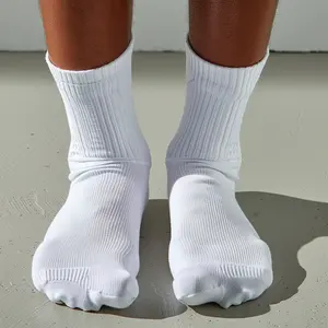 Wholesale OEM designer cotton socks unisex manufacturer men logo custom sports socks suppliers