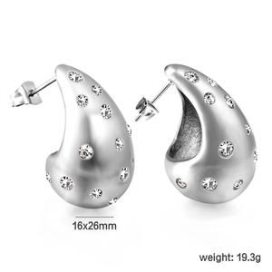 Pendientes de moda al por mayor: Aros con diseño geométrico de circonia, esmalte de goteo de aceite y perlas en forma de gota para mujer - Product Image 5
