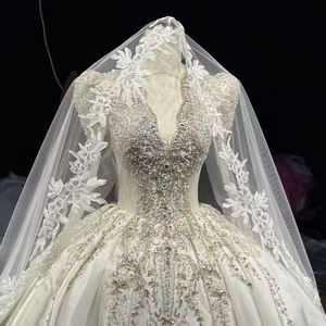 Hz014 Impresionante Vestido de Novia de Satén Duquesa con Escote Pronunciado, Adornado con Cristales y Mangas Transparentes, Jancember - Product Image 6
