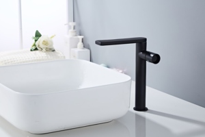 Vuông vòi Brass lưu vực vòi Chrome xử lý duy nhất Cartridge gốm boong núi Mixer cho phòng tắm hiện đại - Product Image 2