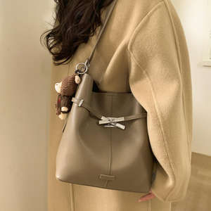 Nouveau sac à bandoulière français en cuir PU pour femme, sac seau rétro à la mode - Product Image 2