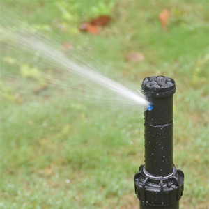 Aspersor de césped retráctil subterráneo con cabezal de riego ajustable para jardín y césped, que ahorra agua. - Product Image 5