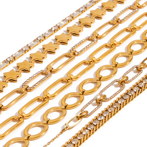 Bracelet chaîne doré en forme d'étoile avec incrustation de cristaux pour bijoux de mode - Product Image 1