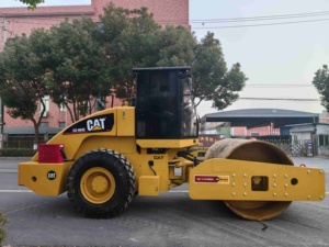 <b>Used</b> <b>Road</b> <b>Roller</b> Cat CS683E <b>Used</b> CAT Compactor CS683 <b>Road</b> <b>Roller</b> Japan for Sale - Product Image 6