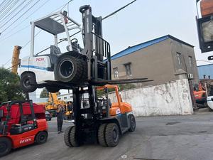 Chariot élévateur contrepoids diesel Isuzu d'occasion de 7 tonnes, marque japonaise originale TCM, prix abordable, pour matériaux de construction - Product Image 6