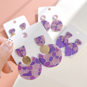 <span class=keywords><strong>Orecchini</strong></span> pendenti fatti a mano in <span class=keywords><strong>argilla</strong></span> <span class=keywords><strong>polimerica</strong></span> serie di punti viola gioielli moda donna montaggio geometrico accessori in <span class=keywords><strong>argilla</strong></span> all'ingrosso - Product Image 2