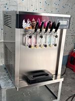 Machine à crème glacée molle multi-saveurs à haut rendement en acier inoxydable, équipement de fabrication de crème glacée pour l'été, longue durée de vie