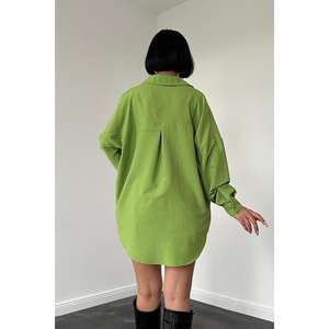 Blusas y Camisas Bordadas a Mano de Corte Clásico para Mujer, Color Verde, Venta al por Mayor - Product Image 1