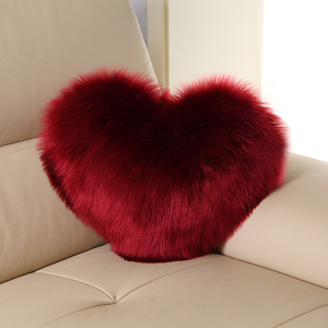 <span class=keywords><strong>Coussin</strong></span> décoratif <span class=keywords><strong>en</strong></span> <span class=keywords><strong>forme</strong></span> <span class=keywords><strong>de</strong></span> cœur, <span class=keywords><strong>coussin</strong></span> moelleux <span class=keywords><strong>en</strong></span> peluche longue pour la décoration du canapé - Product Image 5