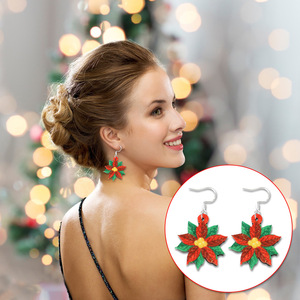 Pendientes de campanas de muñeco de nieve de Papá Noel de dibujos animados chapados en plata, decoraciones perfectas para fiesta de Navidad disponibles para fábrica - Product Image 2