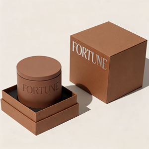 Bougie parfumée personnalisée avec logo, durable, marron, motif grain de bois, dans un pot en céramique et béton, bougie d'aromathérapie - Product Image 3