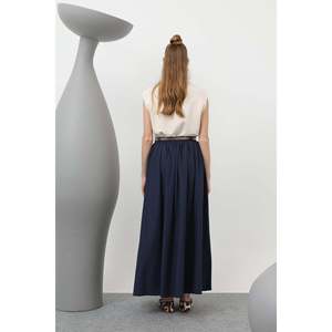 Jupe longue élégante LOREEN pour femme, respirante, taille naturelle, avec ceinture, bleu marine, coupe confortable pour le bureau et le quotidien, style moderne - Product Image 4