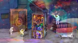 Interstellar Home DIY Puzzle en bois Book Nook 3D Space Themed Mini Bookshelf Decor Sci Fi Gift pour adultes et adolescents - Product Image 5