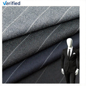 Premium Stripe 15W 20R 62P 3SP Lana/Tejido de poliéster Lana Traje de tela Raya para prendas de vestir de hombre - Product Image 1