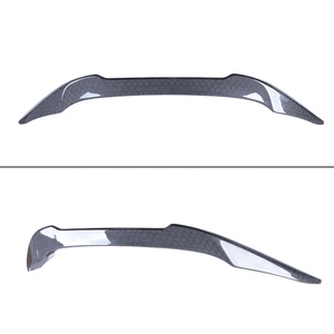 สปอยเลอร์หลังคาร์บอนไฟเบอร์ทรง OE สำหรับ A90 ปี 2019-2023 ลายรังผึ้ง - Product Image 6