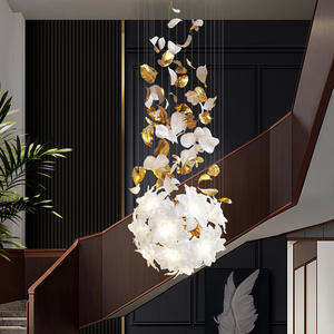 Lámpara colgante de techo alto para vestíbulo de hotel, bar Villa personalizada, candelabro de flores de cristal de cerámica blanca - Product Image 5