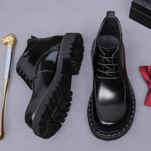 Botas mocasín de lujo estilo clásico con punta redonda brillante, suela gruesa, efecto de aumento de altura, diseño con cordones, para uso profesional. - Product Image 6