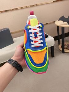 Zapatillas clásicas retro para correr, zapatillas para caminar para hombre y mujer, zapatillas de diseñador de lujo, zapatillas deportivas a la moda hechas a medida - Product Image 2