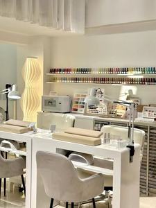 Mesas de Manicura Modernas para Salón de Uñas, Mesa de Estación de Arte de Uñas Personalizada con Colector de Polvo - Product Image 6