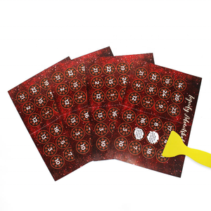 Affiches à gratter personnalisées OEM, cartes d'art à gratter, jeu <span class=keywords><strong>de</strong></span> table pour fêtes, cartes Vérité ou Défi pour divertissement et jeux amusants - Product Image 2