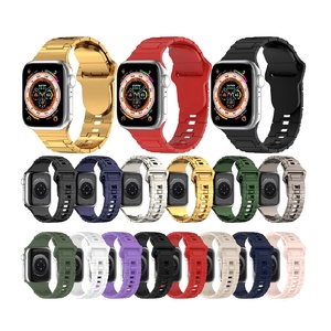 Pour <span class=keywords><strong>Apple</strong></span> <span class=keywords><strong>Watch</strong></span> Ultra 49mm 45mm 41mm 44mm 42mm 40mm 38mm Bracelet de montre en silicone Style machine couleur métallique - Product Image 1